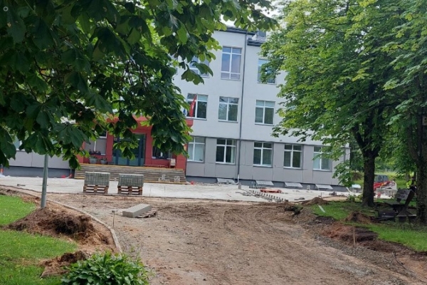 Gimnazija atsinaujina!