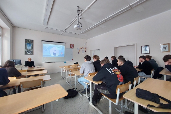 Energinių gėrimų vartojimo ir garinimo prevencija